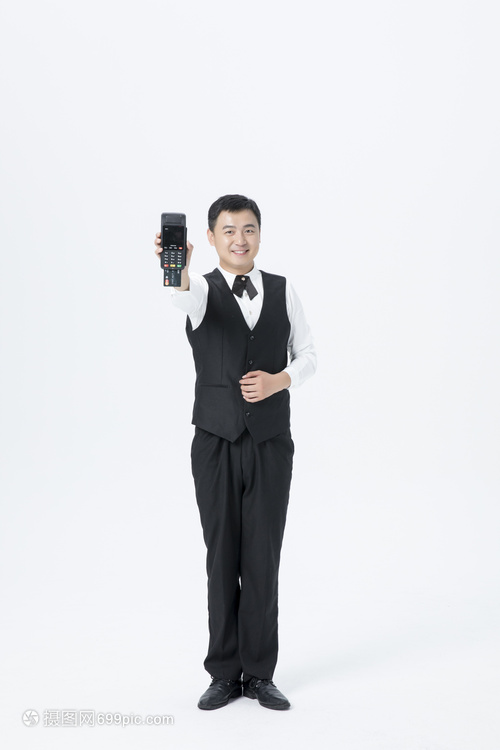 男服務員刷卡服務與攝影服務 現代服務行業的雙重體驗